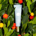 Carica l'immagine nel visualizzatore della galleria, Clarins SOS Makeup Primer
