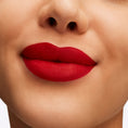 Carica l'immagine nel visualizzatore della galleria, MAC Retro Matte Liquid Lipcolor Ruby Phew!
